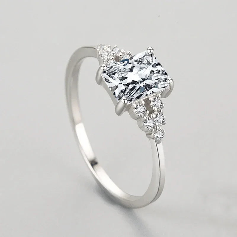 Luxury Zirconia Wedding Ring - TM & Co. Jewels