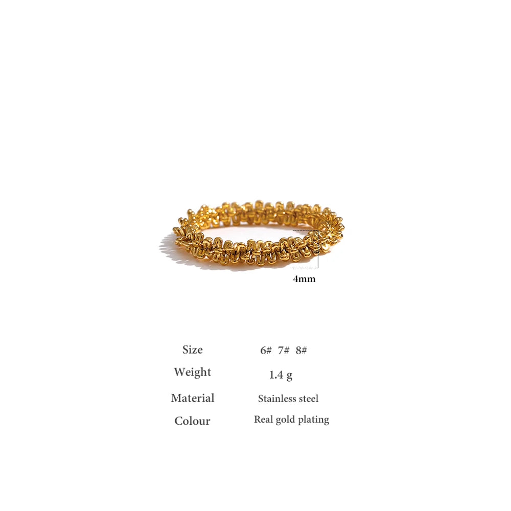 Eleganter Twist-Charm-Ring