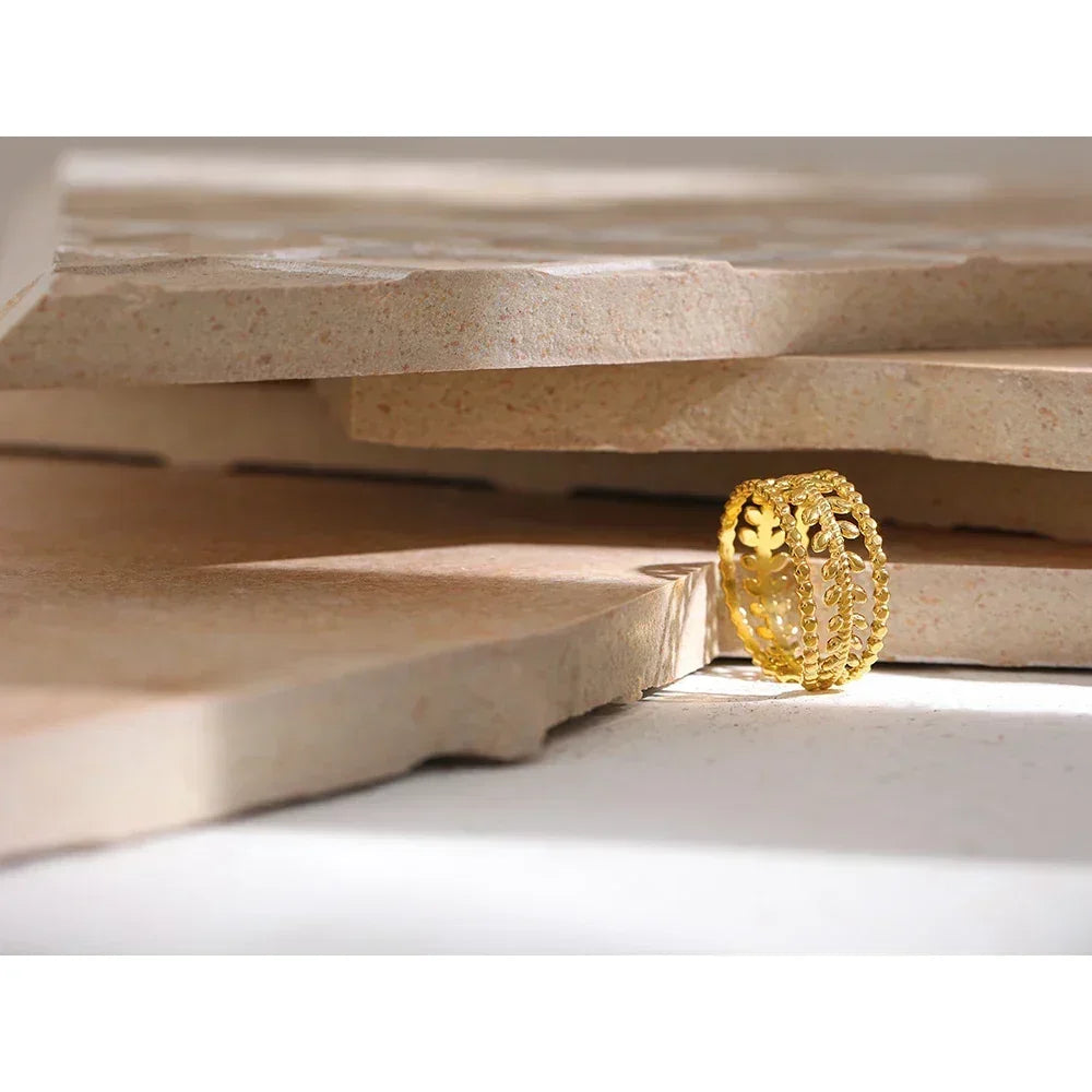 Elegant Foliage Leaf Ring - TM & Co. Jewels
