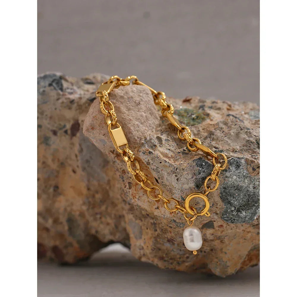 Gleam Crest Bracelet - TM & Co. Jewels