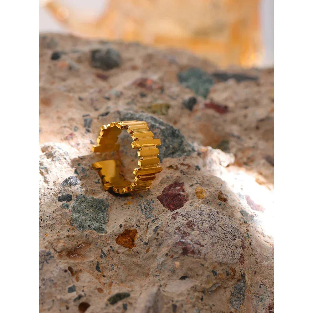 Golden Edge Geometric Ring - TM & Co. Jewels