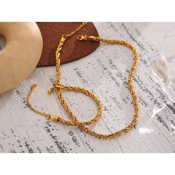 Luster Lock Collar - TM & CO. JEWELS 