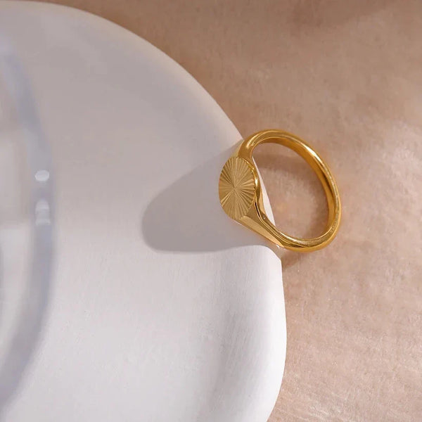 Golden Zenith Ring - TM & CO. JEWELS 