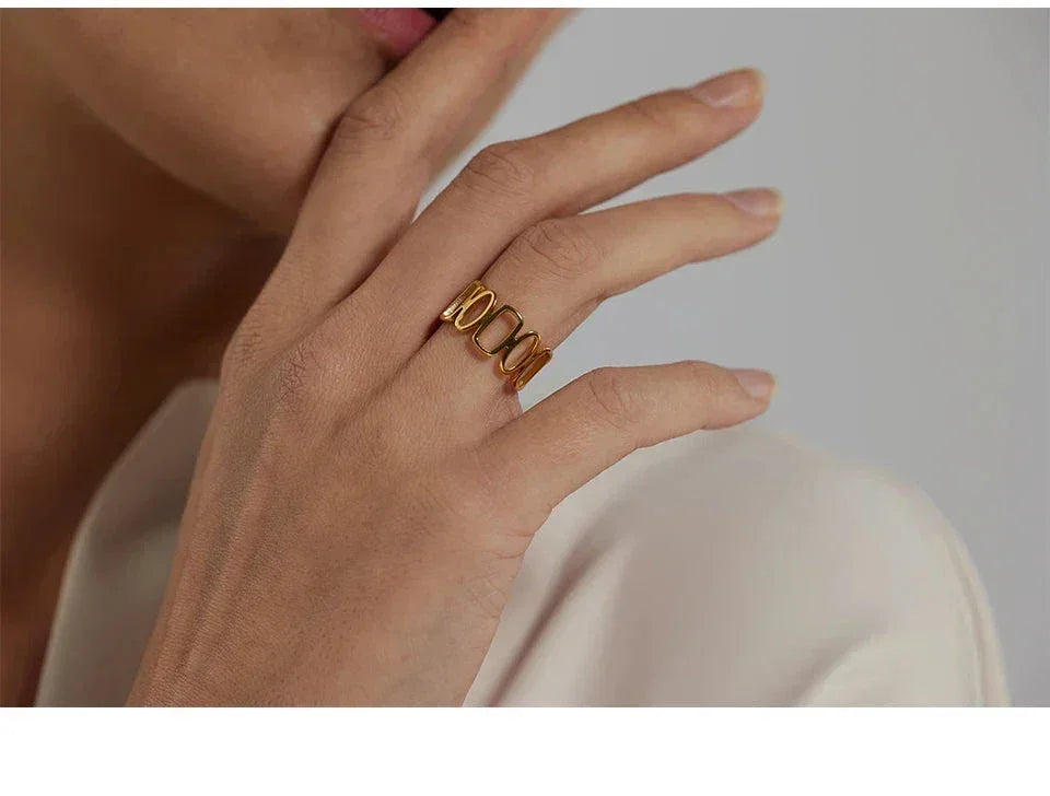Chic Elegance Golden Ring - TM & Co. Jewels