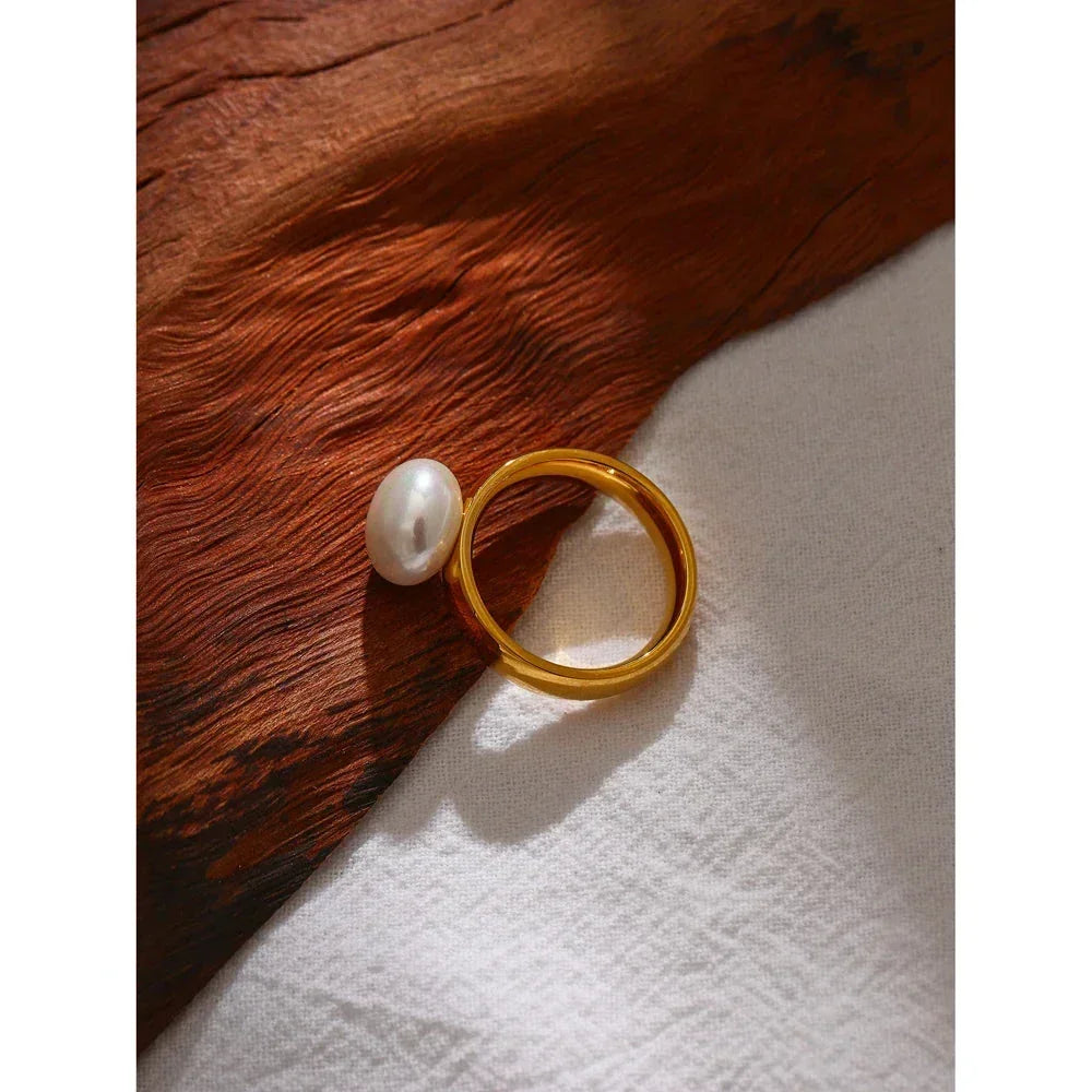 Pearlescent Elegance Gold - TM & Co. Jewels