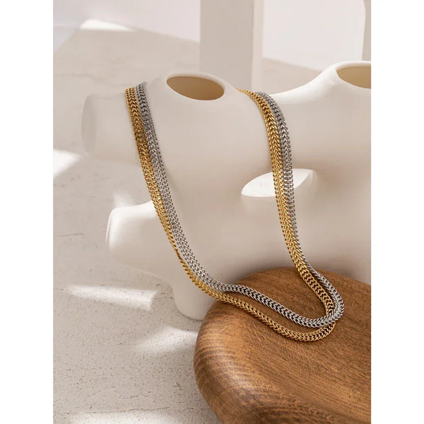 Modern Twist Pendant - TM & CO. JEWELS 