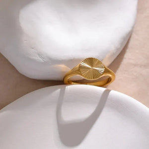 Golden Zenith Ring - TM & CO. JEWELS 