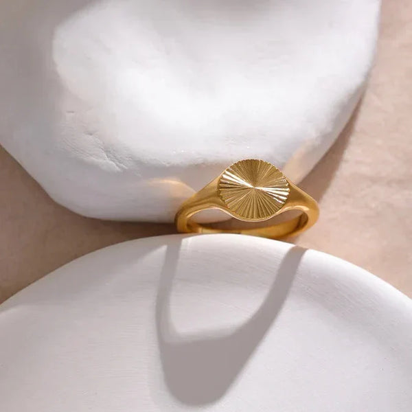 Golden Zenith Ring - TM & CO. JEWELS 