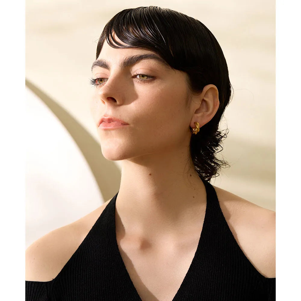 Twisted Glam Geometric Hoops