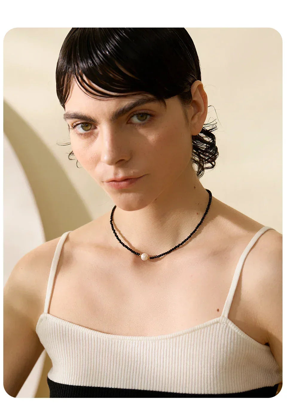 Noir Elegance Strand