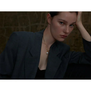 Moderne Pearl Drop - TM & CO. JEWELS 