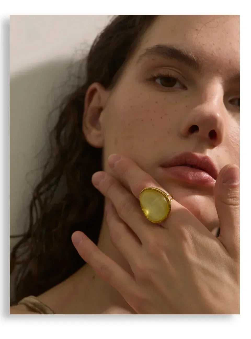 Exquisite Candy Multi-Color White Pink Blue Yellow Resin Adjustable Ring Gold Color Stainless Steel Summer Jewelry Gift