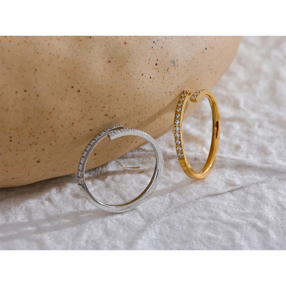 Golden Stainless Steel Elegance Ring - TM & Co. Jewels