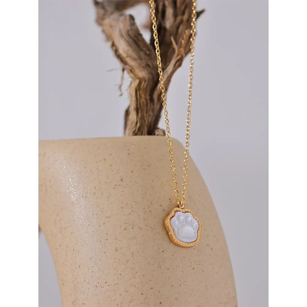 Aqua Breeze Shell Stylish Necklace - TM & Co. Jewels