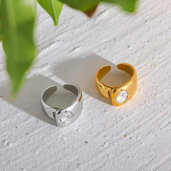 Chunky Charm Zirconia Ring - TM & CO. JEWELS 