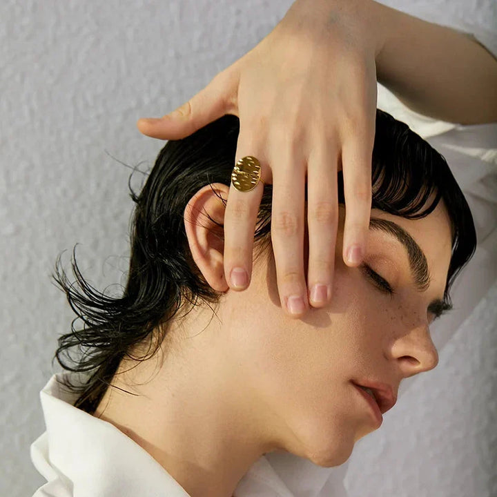 Shimmer Curve - TM & CO. JEWELS 