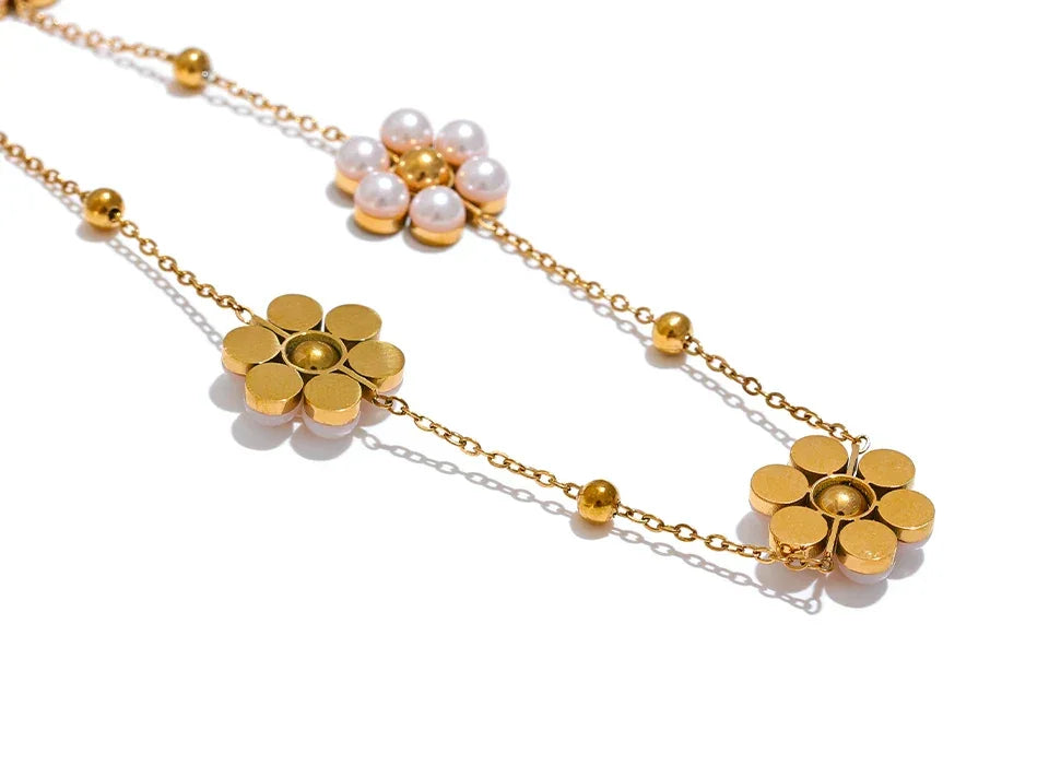 Blossom & Pearl Strand