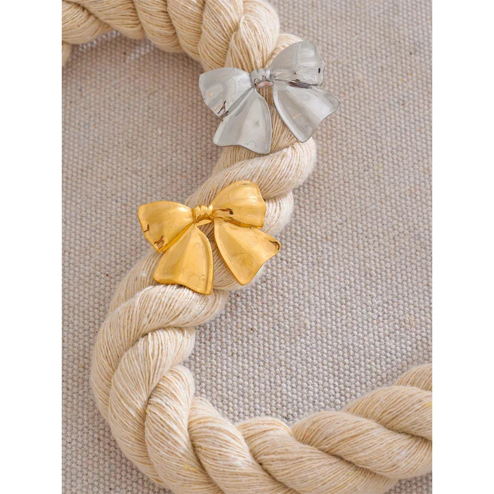 Golden Knot Pin