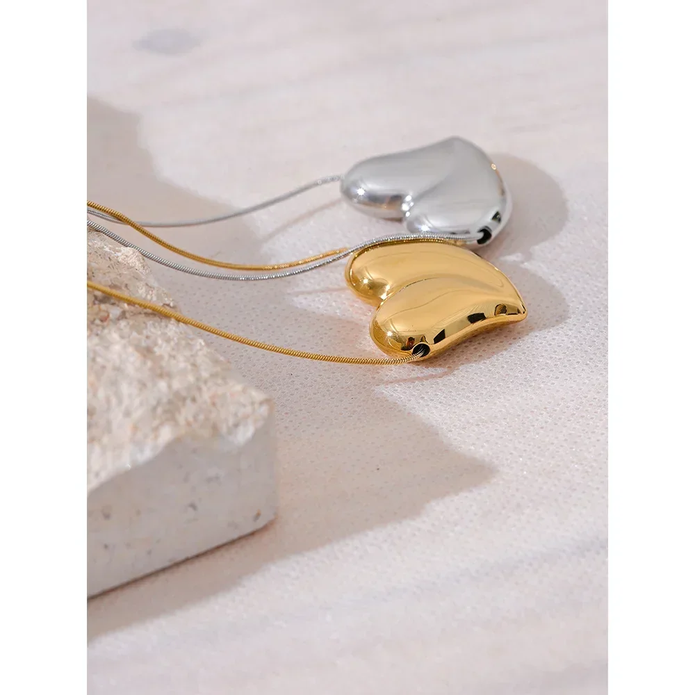 Hearty Glow Stainless Love Necklace - TM & Co. Jewels