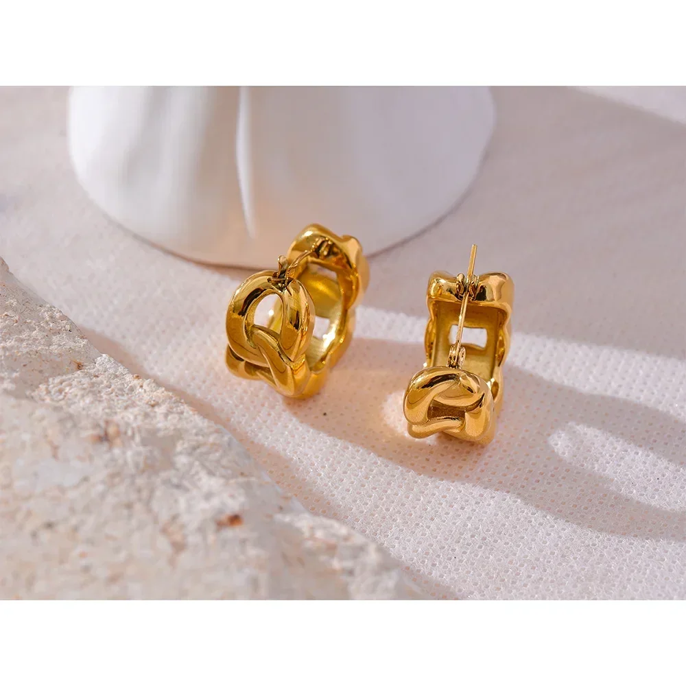 Charm Cast Geo Texture Hoop Jewelry - TM & Co. Jewels