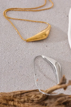 Modern Edge Collar - TM & CO. JEWELS 
