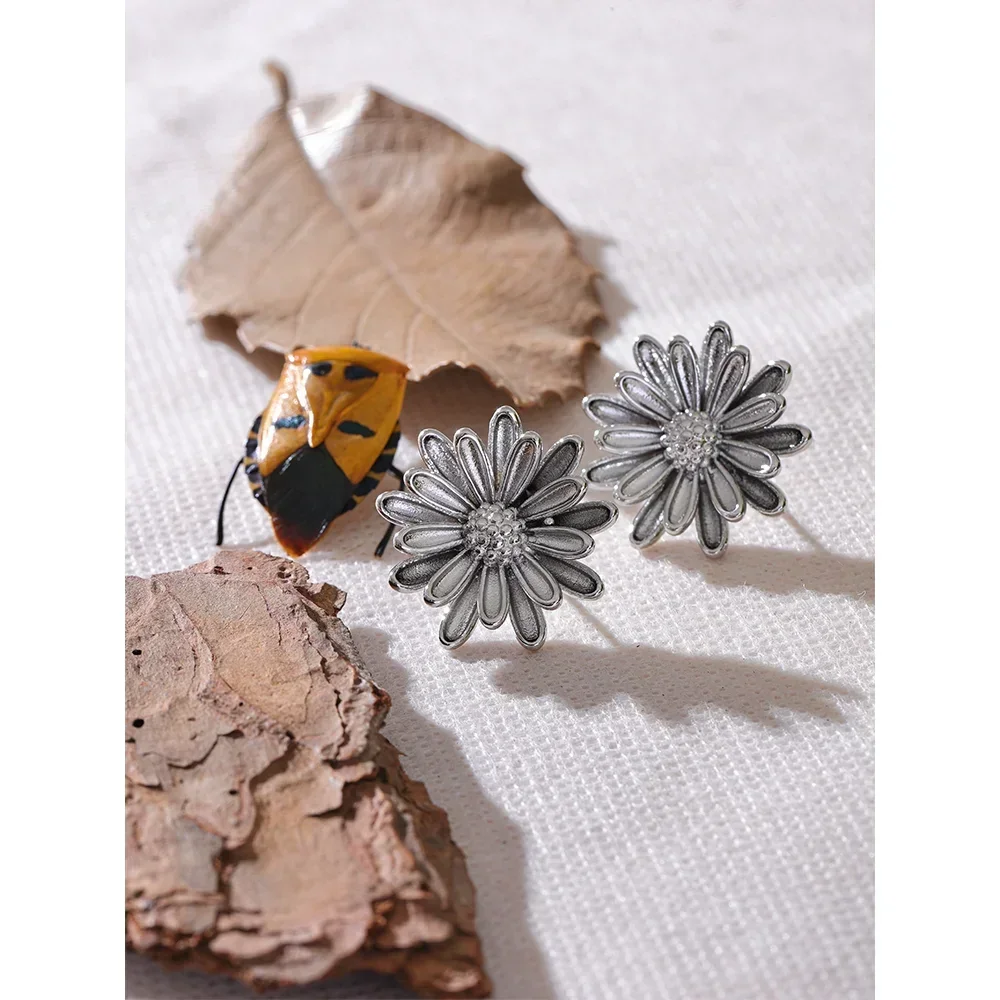 Elegant Bloom Flower Studs - TM & Co. Jewels