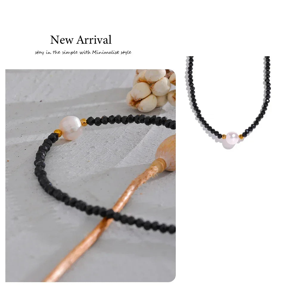 Noir Elegance Strand