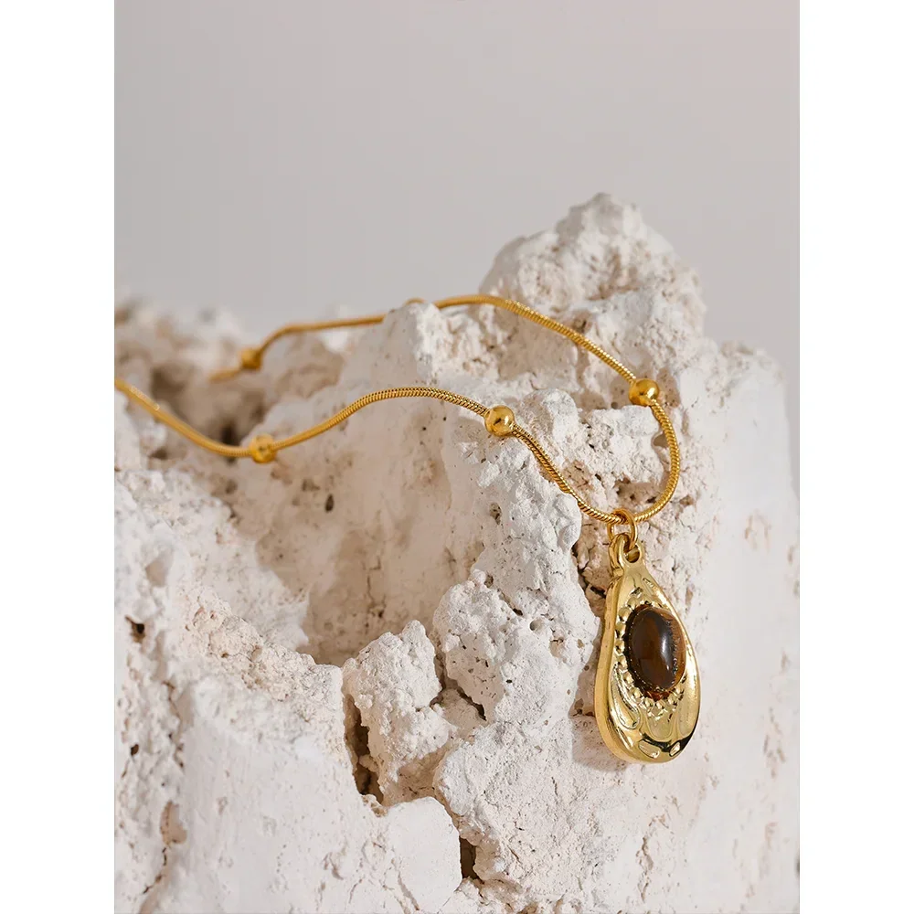 Golden Roar Necklace - TM & Co. Jewels