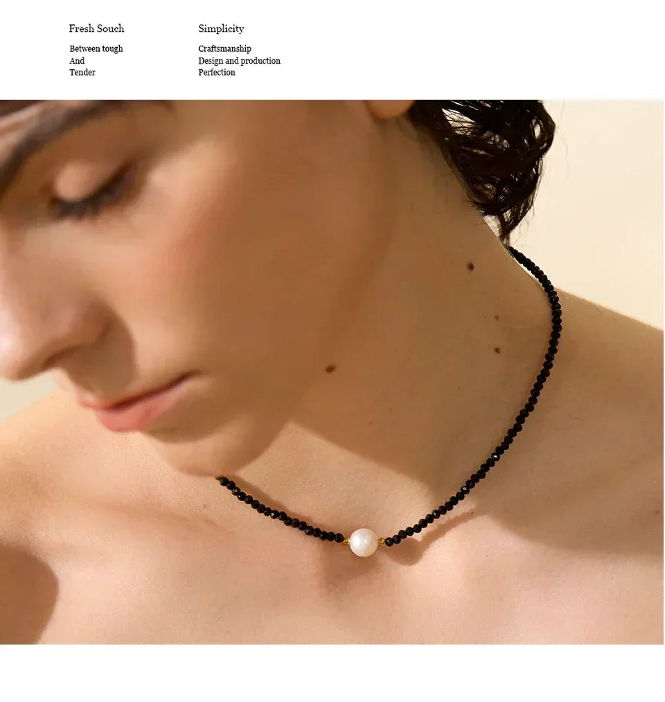 Noir Elegance Strand