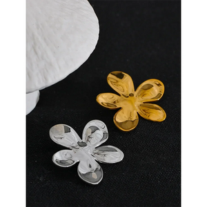 Precious Petals Pin - TM & CO. JEWELS 