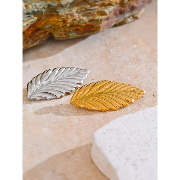 Golden Frond Pin - TM & CO. JEWELS 